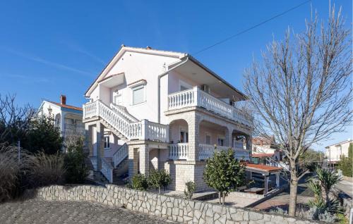 Vantacici Apartamento | Gorgeous Apartment In Vantacici