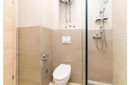 Vinisce Apartamento | Gorgeous Apartment In Vinisce With Wifi
