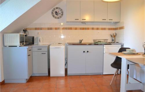 Vitrac Apartamento | Gorgeous Apartment In Vitrac With Wifi