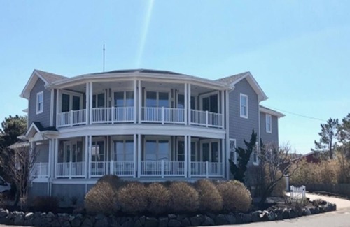 Harvey Cedars Casa | GORGEOUS BAY SIDE HOME!