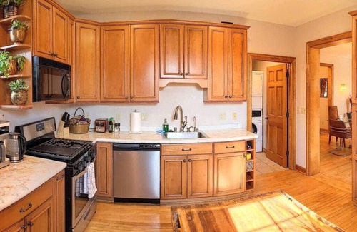 Bay View Casa | Gorgeous Bayview 2Story Loft w/Upper Deck/Firebowl