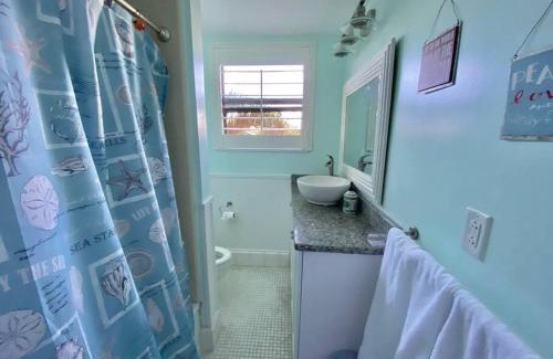 St. Pete Beach Apartamento | Gorgeous Beach view balcony with heated pool