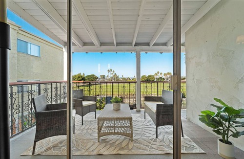 Ocean Beach Villa | Gorgeous Beach Villa -- Ocean Views + Sleeps 12!