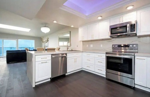 Imperial Beach Condominio | Gorgeous Beachfront Condo