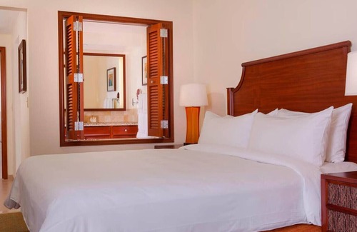 Ko Olina Complejo | Gorgeous Beachfront KoOlina Club Resort+Amenities, 2BR