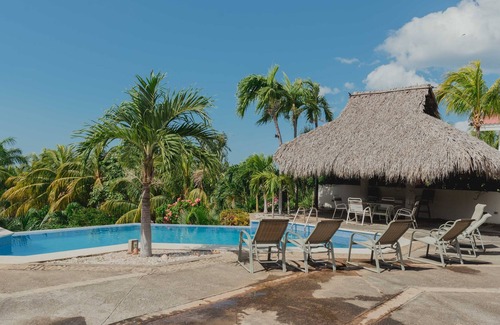 Pochomil Casa | Gorgeous BEACHFRONT villa,6Bedrooms,Pool,OceanView