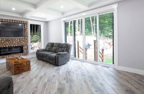 South Bruce Peninsula Cabina | Gorgeous Cliffside Retreat, Mallory Beach