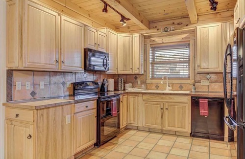 Payson Cabina | Gorgeous Cabin w/direct trail access for hiking & off roading!