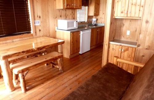West Yellowstone Casa | Gorgeous Cabin with Stunning Views in West Yellowstone, Montana