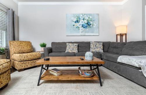 Townsend Casa | Gorgeous Cades Cove Condo with Community Pool