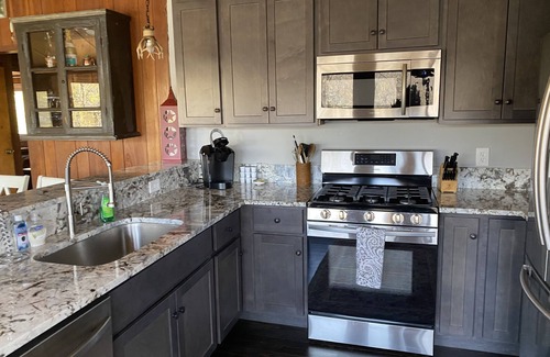 New Fairfield Casa | Gorgeous Candlewood Isle Lake View Home