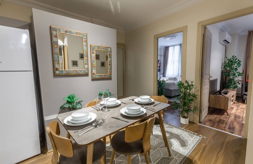 Kabatas Apartamento | Gorgeous Central 1BR Apt near Galataport