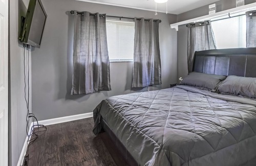 University City Casa | Gorgeous! Centrally located 3bd-2bth Home-St.Louis, MO within University City,MO