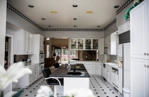 Lincolnia Casa | Magnífico castillo / casa en 1. 5 acres - en Annandale Center / mins a Washington DC