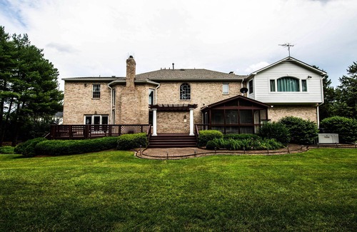 Lincolnia Casa | Magnífico castillo / casa en 1. 5 acres - en Annandale Center / mins a Washington DC
