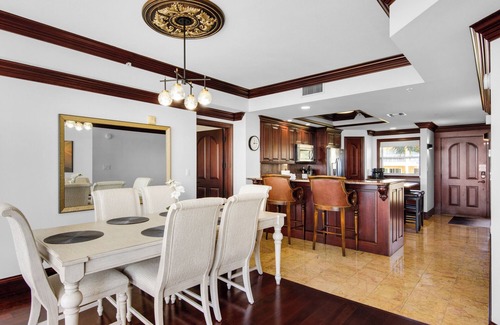 Emerald Waters Village Condominio | Gorgeous Condo at Mediterranea!