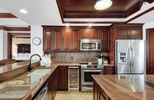 Emerald Waters Village Condominio | Gorgeous Condo at Mediterranea!