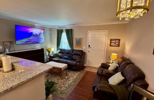Auburn Casa | Gorgeous Condo across from Vet School