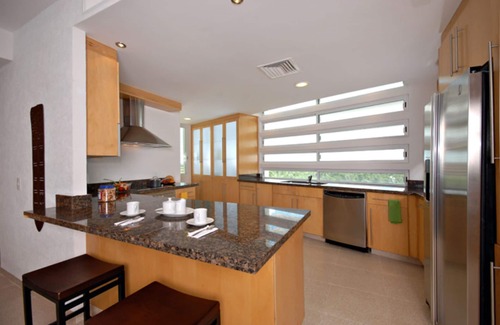 Zona Hotelera Norte Condominio | Nah Ha # 502, hermoso condominio de 3 recámaras frente al mar, North Shore, ¡Excelente snorkel!
