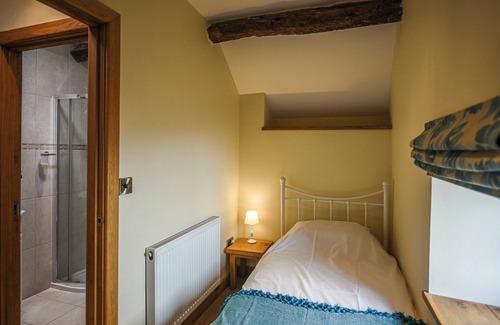 Meifod Cabaña | 2 bedroom accommodation in Meifod, near Welshpool