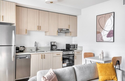 Palms Apartamento | Gorgeous Culver City 1BR w/ Roof Lounge & Gym, nr 405, by Blueground