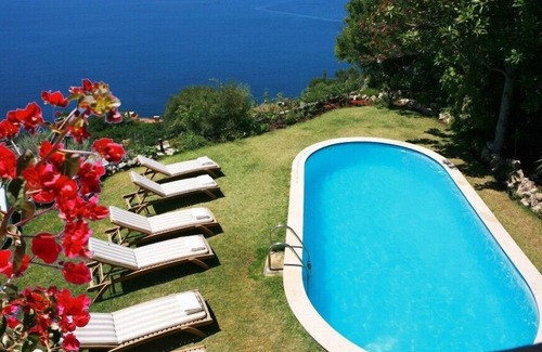 Santiago Villa | Magnífica villa de lujo con impresionantes vistas al mar en el parque protegido de Arrabida