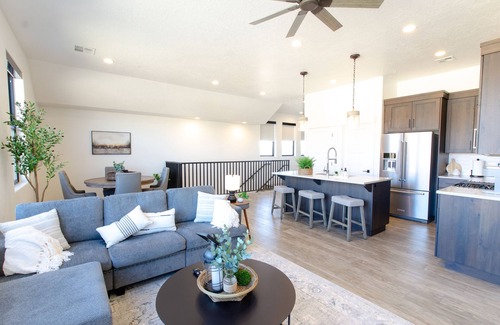 Washington Apartamento | Gorgeous Desert Loft in Southern Utah with views, pool, hot tub and firepits.