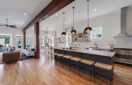 Saint Thomas Development Casa | Gorgeous Designer Home with Pool | Garden District
