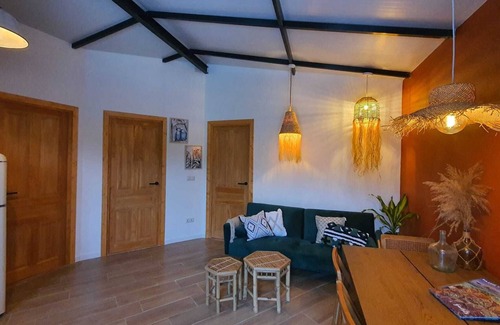 Alora Cabaña | Gorgeous detached casita near Caminto del Rey with mountain views and a pool