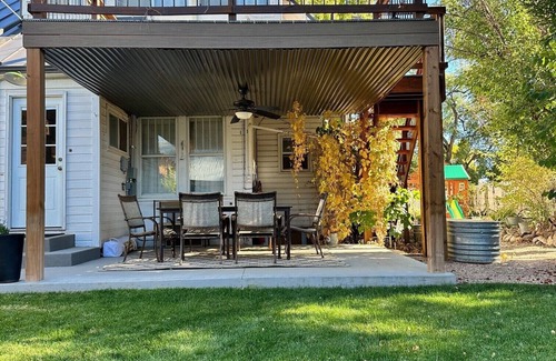 Montrose Casa | Gorgeous downtown beauty! 2min walk to local restaurant's/Main Street Montrose