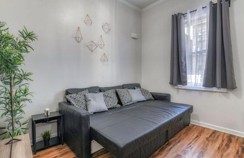Jersey City Apartamento | Gorgeous Duplex with parking by JSQ