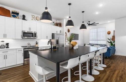 Cleveland Park Casa | Gorgeous East Nashville House with Rooftop Patio, Garage, 9 Beds, 3 Miles to Downtown