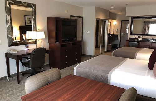 Killeen Hotel | Gorgeous Family Getaway! 1 Awesome Unit and Pool.