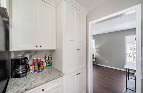 Greater Fondren Southwest Casa | GORGEOUS FAMILY HOME - MINS TO DOWNTOWN HOUSTON