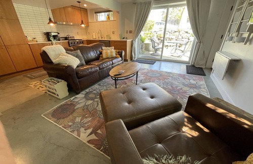 South Seattle Apartamento | Gorgeous Garden Getaway, Near Cafes, Parks