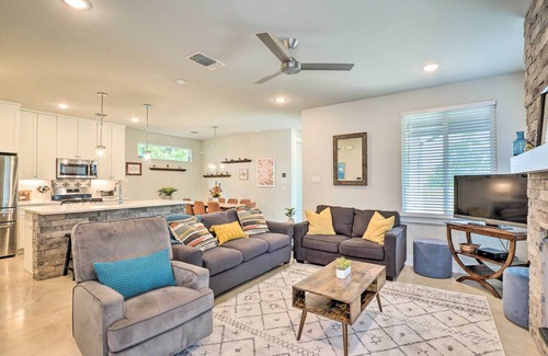 Georgetown Casa | Gorgeous Georgetown Home, Walk to the Square!