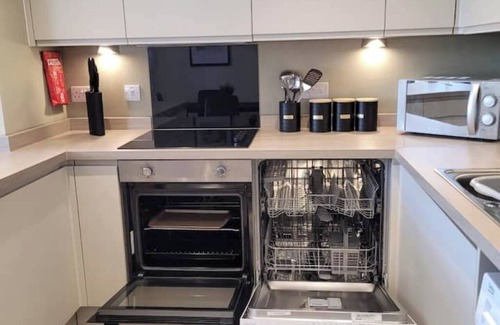 Everton Apartamento | Gorgeous GF Apt, Sleeps 6, Wi-Fi