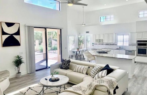 Canada Hills Golf Course Casa | Gorgeous Golf Retreat w/ Pool/Spa & Mountain Views