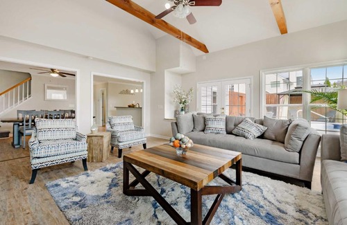 Graham Casa | Gorgeous Graham Home with Private Outdoor Pool!