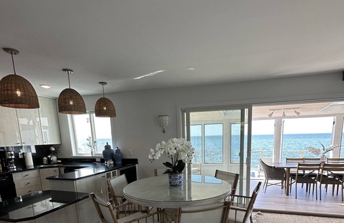 Greenport Casa | Gorgeous Greenport Beach House right on the Sound! Breathtaking views
