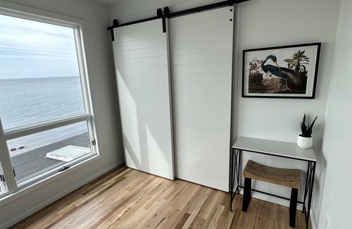 Greenport Casa | Gorgeous Greenport Beach House right on the Sound! Breathtaking views