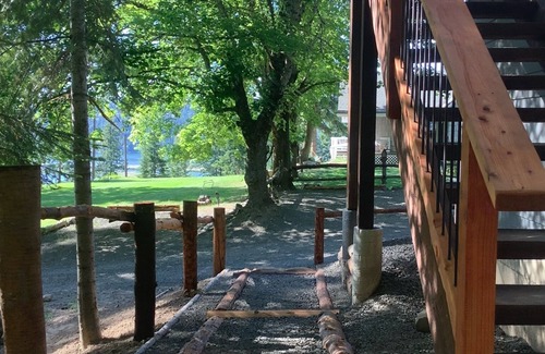 Harrison Casa | Gorgeous guest house, mature setting, 1 minute to the lake.