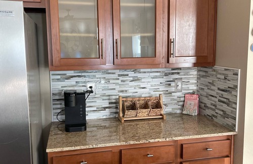Riverview Casa | Gorgeous Heated Pool Home Built in 2020 with Jacuzzi- 5.3 mi from INTL Airport…