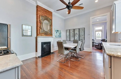 Faubourg Lafayette Cabaña | Gorgeous Historic New Orleans Cottage