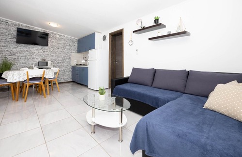 Jesenice Casa | Preciosa casa en Suhi Potok-Jesenice