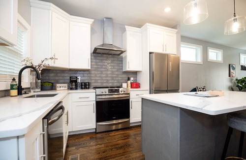 Maxwell Casa | Gorgeous Home - 6min to DT - 4BR