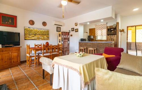 El Castillo de las Guardas Casa | Gorgeous Home In Castillo De Las Guarda