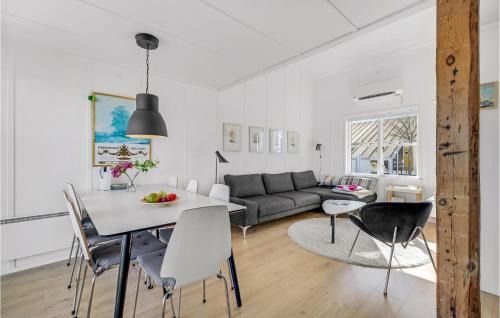 Øer Strand Casa | Gorgeous Home In Ebeltoft With Sauna
