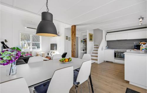Øer Strand Casa | Gorgeous Home In Ebeltoft With Sauna