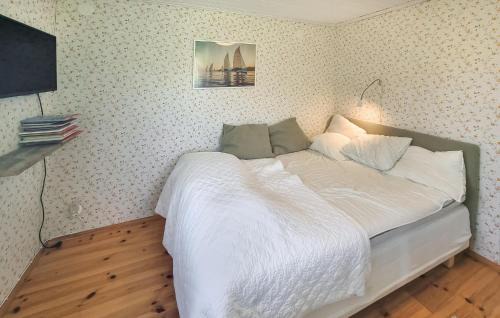 Ellos Casa | Gorgeous Home In Ellös With Wifi